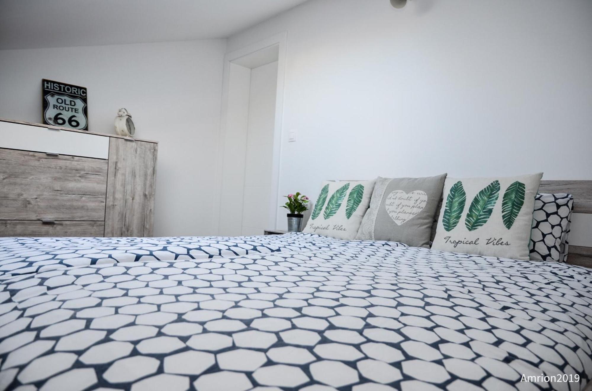 Marazul Apartments Povljana Room photo